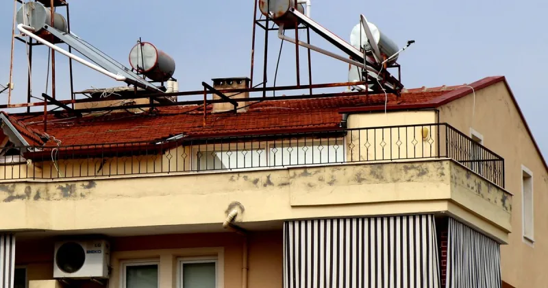Panneaux solaires plug & play : pratiques, mais non sans risques